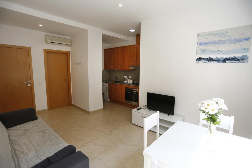 Apartaments Claudia Reus Esterno foto
