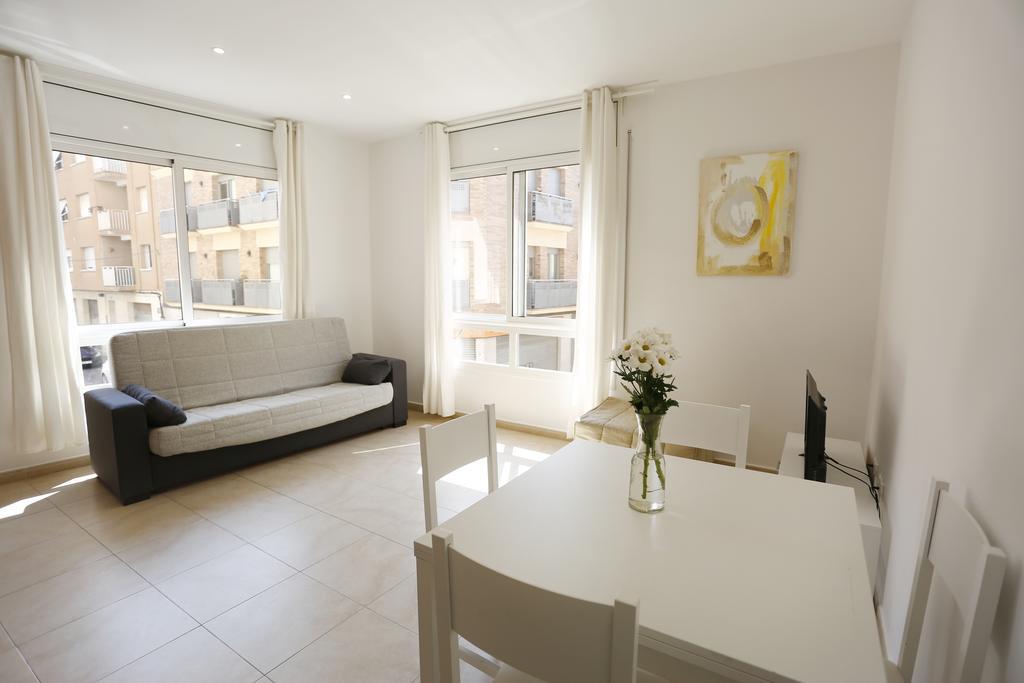 Apartaments Claudia Reus Esterno foto